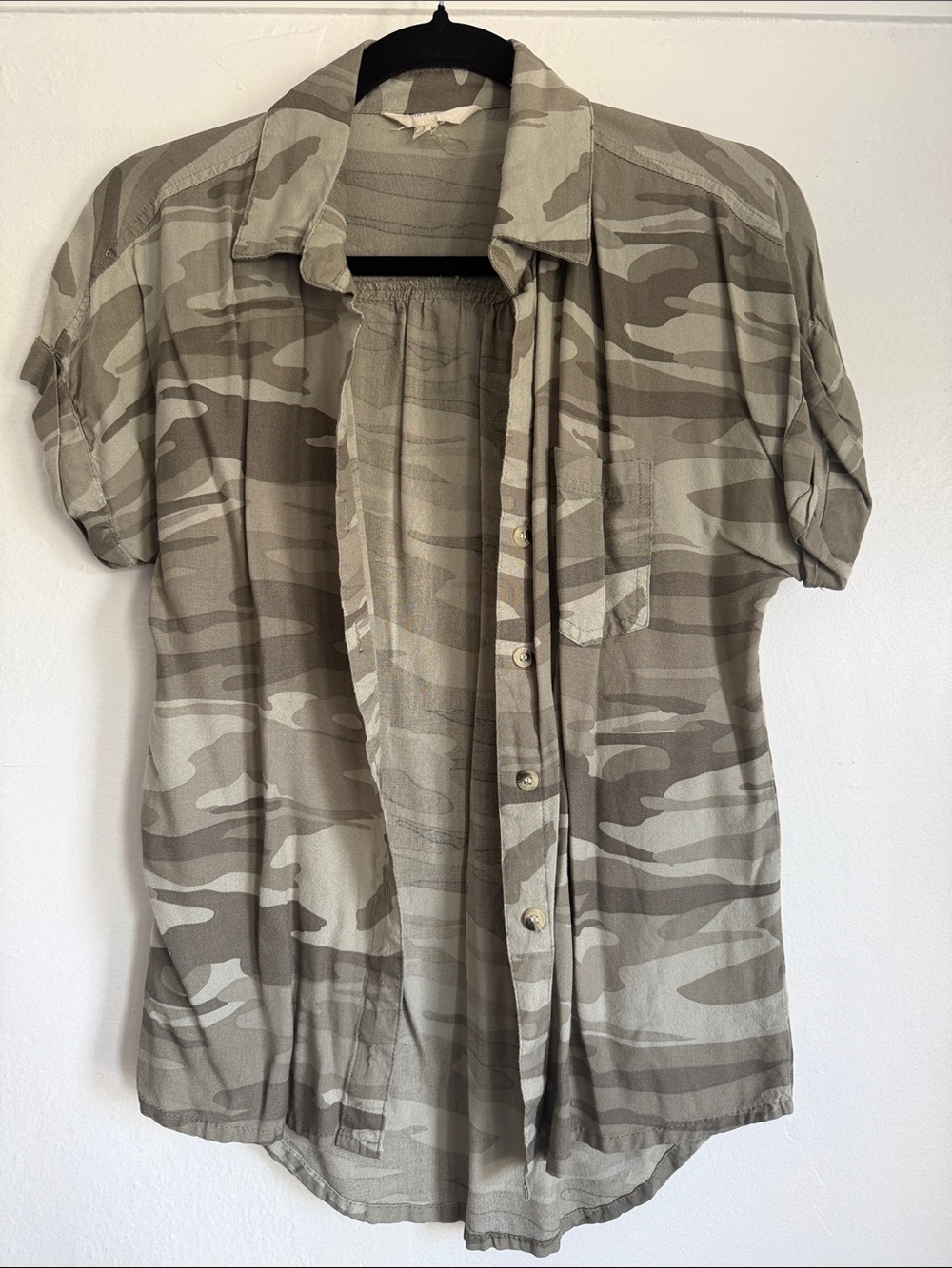 Women's Short-Sleeve Camo Button-Down Shirt - Olive/Tan